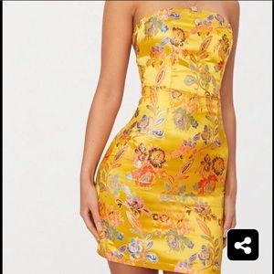 Brand new never worn mini dress 🔥